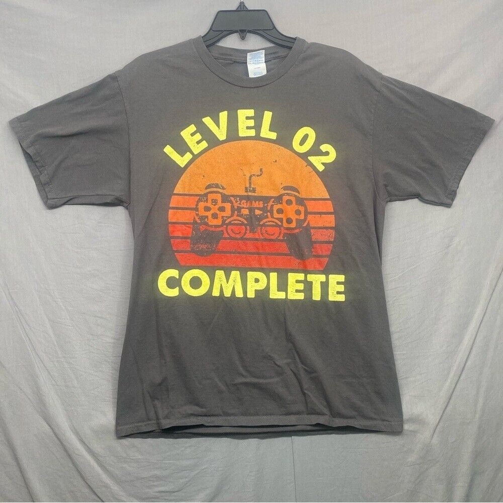 Port‎ & Company Gamer T-Shirt Level 2 Complete Large Graphic Gray Men Size | L